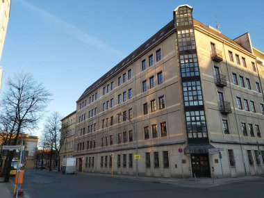 09.03.2022 Berlin: Berlin 'de tipik bir gün: evler, sokaklar, ulaşım