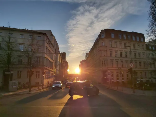 2022 Berlin Berlin Tipik Bir Gün Evler Sokaklar Ulaşım — Stok fotoğraf