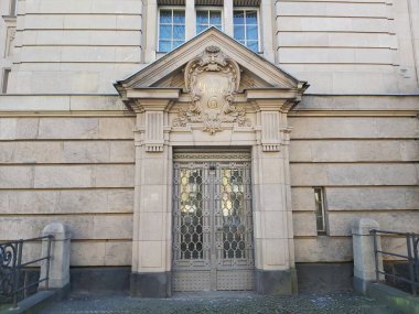 09.03.2022 Berlin: Berlin 'de tipik bir gün: evler, sokaklar, ulaşım