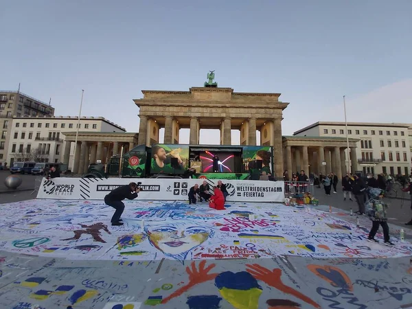 2022 Berlin Niemcy Typowy Dzień Berlinie Domy Ulice Transport — Zdjęcie stockowe