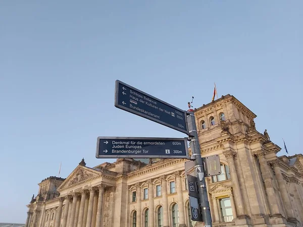 2022 Berlin Berlin Tipik Bir Gün Evler Sokaklar Ulaşım — Stok fotoğraf