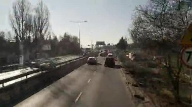 Polonya 'da Polonya yollarında otobüs hipervanesiyle seyahat etmek