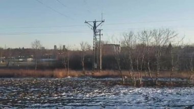 Polonya demiryolu ile bahar başında Polonya 'ya seyahat