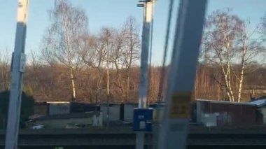 Polonya demiryolu ile bahar başında Polonya 'ya seyahat