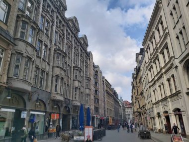 19 / 03 / 22 Leipzig, Almanya - Leipzig şehir merkezindeki binalar ve caddeler