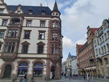 19 / 03 / 22 Leipzig, Almanya - Leipzig şehir merkezindeki binalar ve caddeler