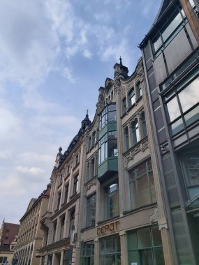 19 / 03 / 22 Leipzig, Almanya - Leipzig şehir merkezindeki binalar ve caddeler