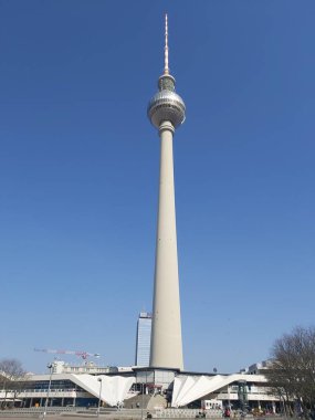 20 / 03 / 2022 Berlin Almanya ünlü berliner TV kulesi