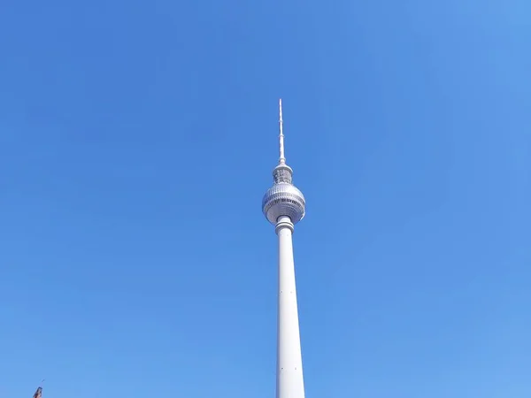 2022年3月20日柏林德国著名的柏林电视塔 — 图库照片