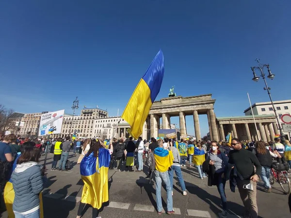 March 2022 Berlin Germany People Gathered Rally Show Support People — Stock Photo, Image