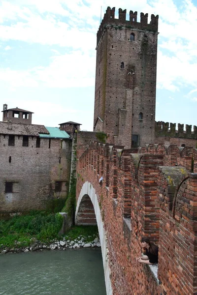 Άποψη Της Ιστορικής Αρχιτεκτονικής Στην Πόλη Της Βερόνας Ιταλία — Φωτογραφία Αρχείου