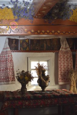 Pereyaslav-Khmelnitsky, Ukrayna: Halk mimarisi müzelerindeki eski Ukrayna kulübesinin geleneksel iç mimarisi, Pereyaslav-Khmelnitsky