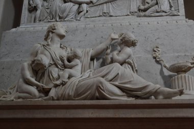 Duomo Nuovo ya da Yeni Katedral 'in içinde İtalya' nın Brescia kentindeki en büyük Roma Katolik kilisesi var.