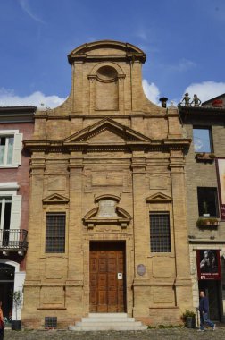 Pesaro, İtalya 'daki görkemli ortaçağ mimarisinin manzarası