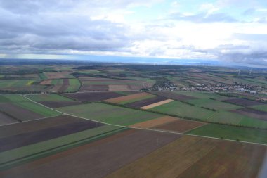 İHA ve kırsal alandan hava görüntüsü.