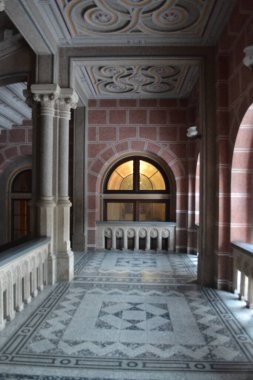 Katedralin güzel bir iç mekanı.