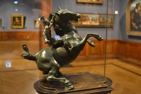 Estátua Museu Budapeste Hungria — Fotografia de Stock