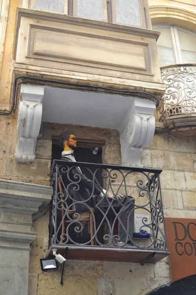 Geleneksel Balkonlu Valletta Sokak Manzarası Malta — Stok fotoğraf
