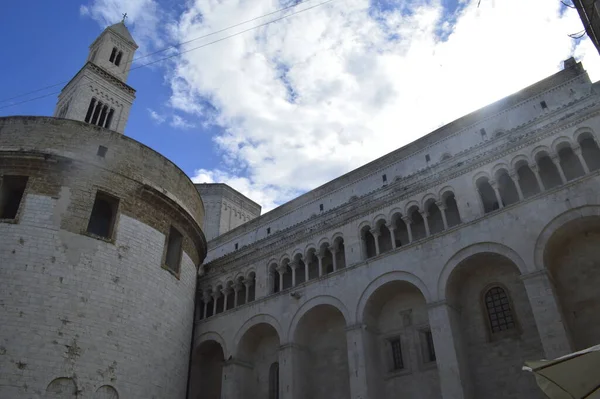 レッチェ プーリア州 イタリア 歴史的中心部にあるサンタ キアラ教会のファサードの眺め — ストック写真