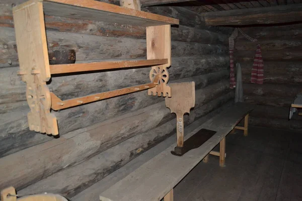 Pereyaslav-Khmelnitsky, Ukrayna: Halk mimarisi müzelerindeki eski Ukrayna kulübesinin geleneksel iç mimarisi, Pereyaslav-Khmelnitsky