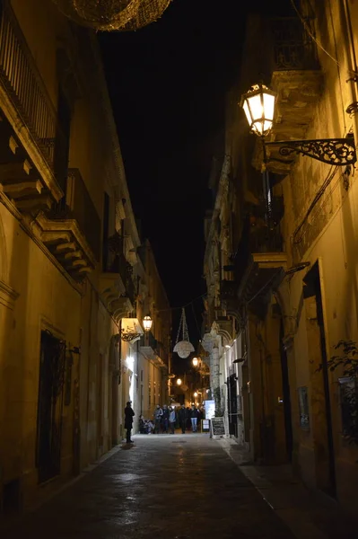 Bari şehir mimarisi, İtalya, Avrupa