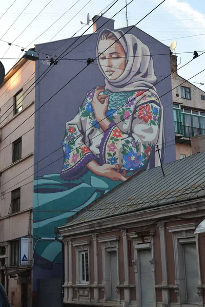 Chernivtsi, Ukrayna 'daki binanın ön cephesi 