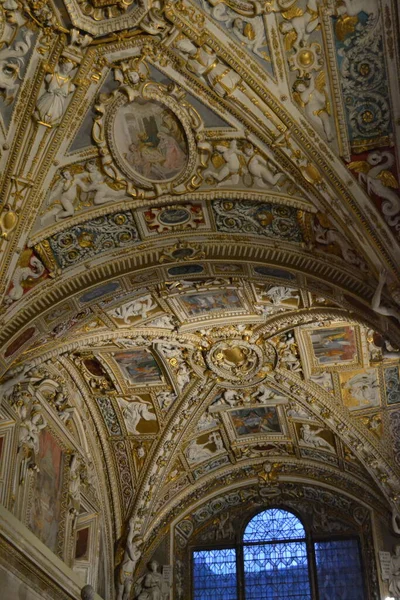 Belo Interior Catedral Itália — Fotografia de Stock