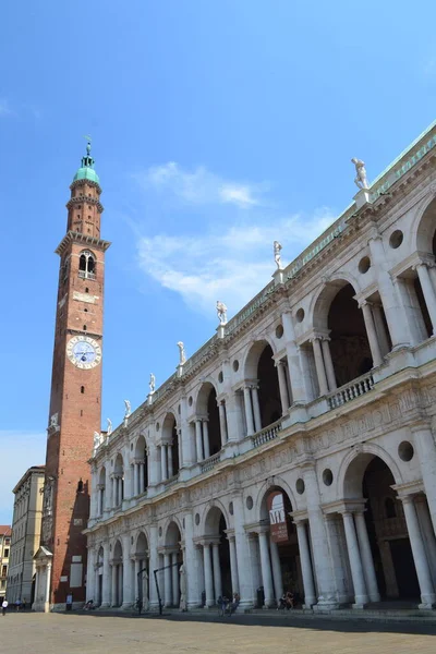 Vicenza Italy June 2017 Clock Tower Torre Bissara Basilica Palladiana — стокове фото