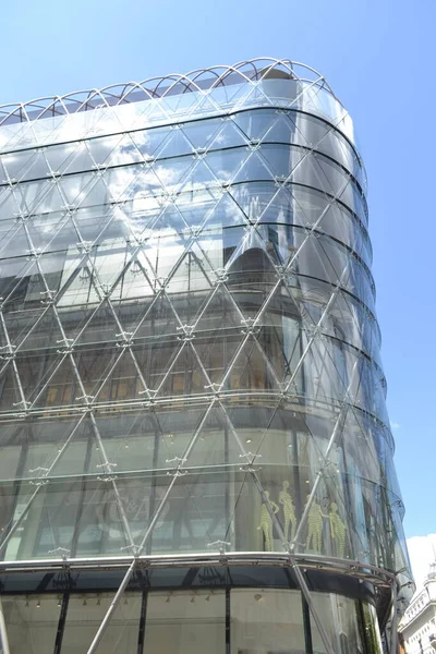 Macaristan, Budapeşte 'de modern cam bina