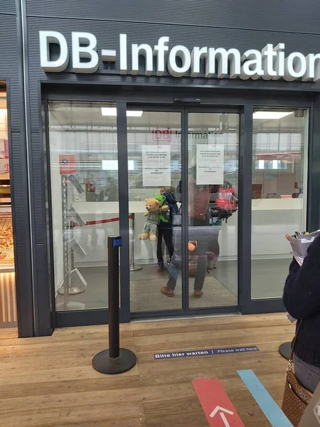 Stuttgart, Almanya, Avrupa 'da dükkan girişi