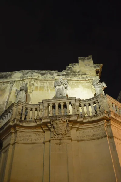Лечче Апулия Италия Детали Фасада Церкви Санта Кьяра Историческом Центре — стоковое фото