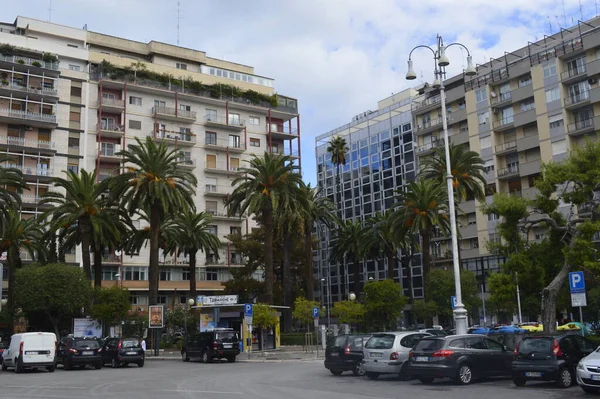 Bari şehir mimarisi, İtalya, Avrupa