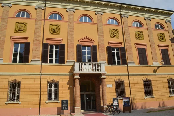 Pesaro şehir mimarisi, İtalya, Avrupa