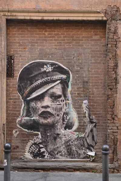 Γκράφιτι Στον Τοίχο Στην Πόλη Ρίμινι Ιταλία Ευρώπη — Φωτογραφία Αρχείου