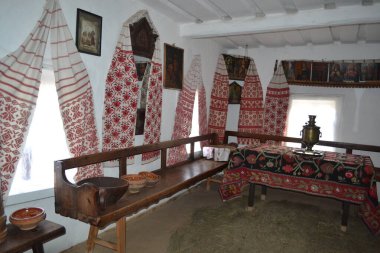 Pereyaslav-Khmelnitsky, Ukrayna: Halk mimarisi müzelerindeki eski Ukrayna kulübesinin geleneksel iç mimarisi, Pereyaslav-Khmelnitsky