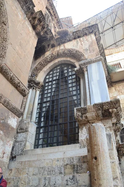 古い都市のエルサレム イスラエル共和国の聖墳墓教会の入り口の Vew — ストック写真
