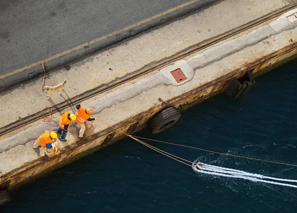 Fissare una barca — Foto Stock