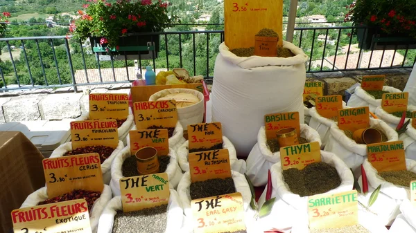 baharat, ot ve diğer bitkiler
