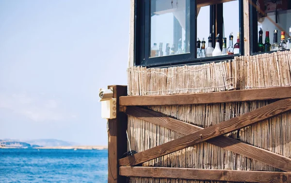 External Shot Beach Hut Cocktail Bar Daytime Showing Range Alcoholic — Foto Stock