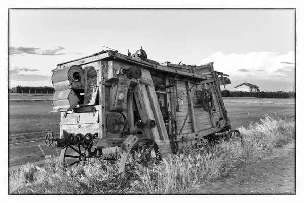 eski hasat birleştirmek