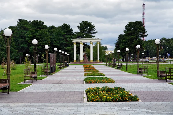Monument to the wives of the Decembrists in Tobolsk, Russia — Stock Image Monument to the wives of the Decembrists in Tobolsk, Russia Stock Picture