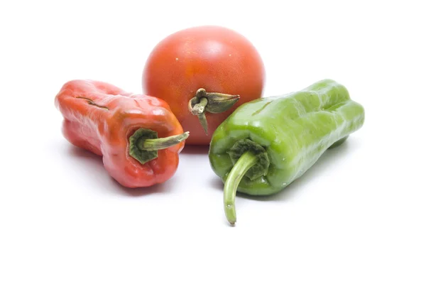 Tomate Vermelho com Capsicum Vermelho e Verde — Fotografia de Stock