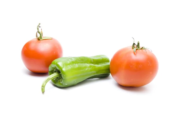 Tomate Vermelho com Capsicum Verde — Fotografia de Stock