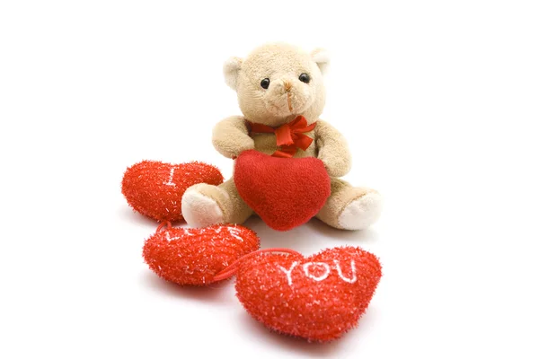 Kırmızı kalpli oyuncak ayı