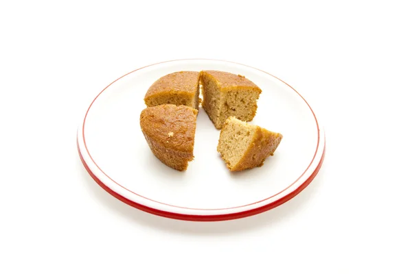 Plastik tabak taze pişmiş kek — Stok fotoğraf