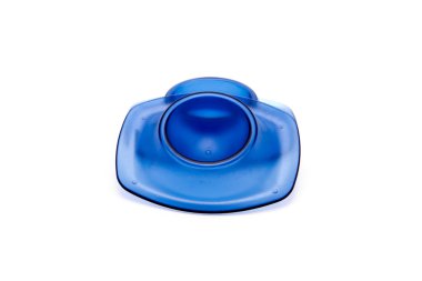 beyaz zemin üzerine mavi plastik Yumurta Bardaklar