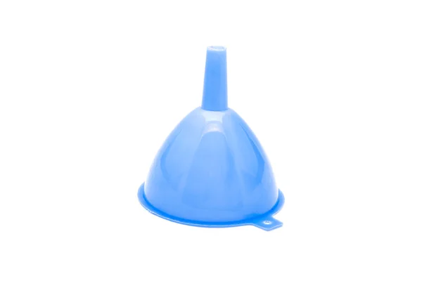Embudo de plástico azul sobre fondo blanco — Foto de Stock