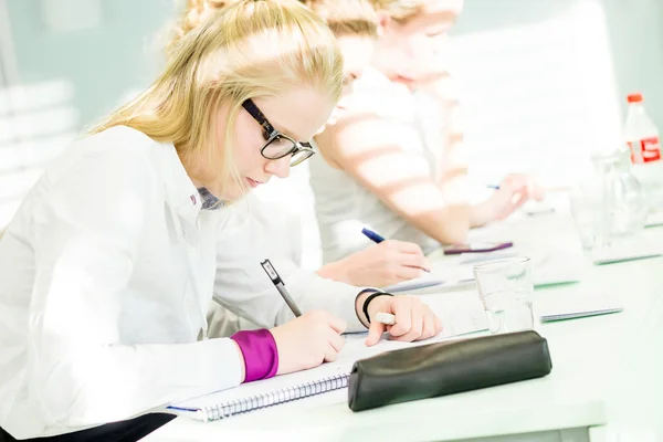 Debating tournament — Stock Photo, Image