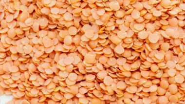 çiğ kırmızı mercimek