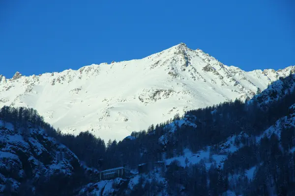 Montagne alpi — Foto Stock